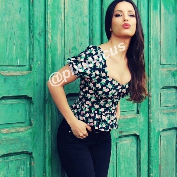 NWT Zara Floral Print Button Front Puff Sleeves Ruffle Peplum Crop Top Size XS - Picture 6 of 16